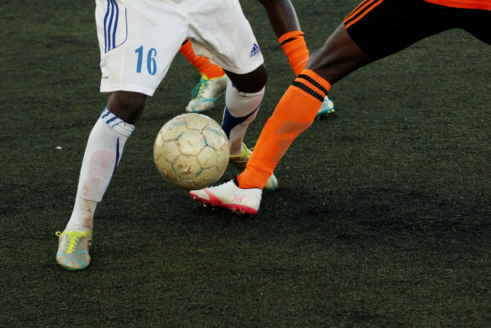 Guía completa de apuestas de fútbol: Estrategias y consejos para principiantes